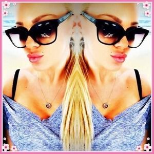 Meet your Posher, Nicole